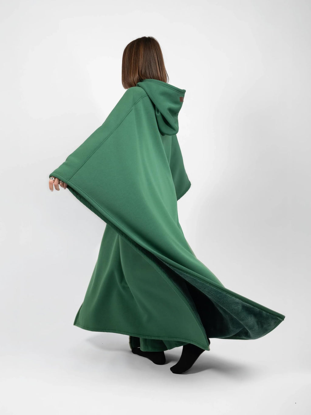 FREE THE SHEEP Eden Hoodie – Oversized Weighted Hoodie Cloak with Ultra-Soft Faux Fur Liner