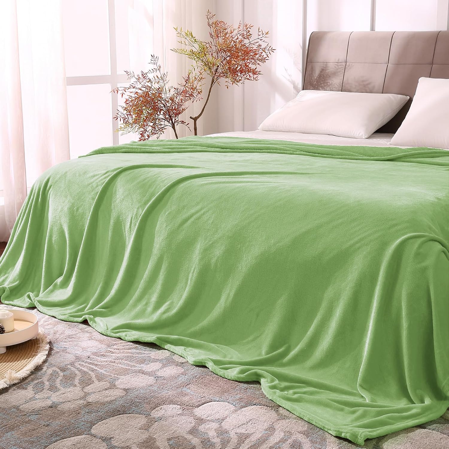 BEDELITE Fleece Blanket Black Throw Blankets for Couch & Bed, Luxury Plush Cozy Fuzzy Blanket 50x60 inches, Super Soft Warm Lightweight Throw Blanket for Travel Camping