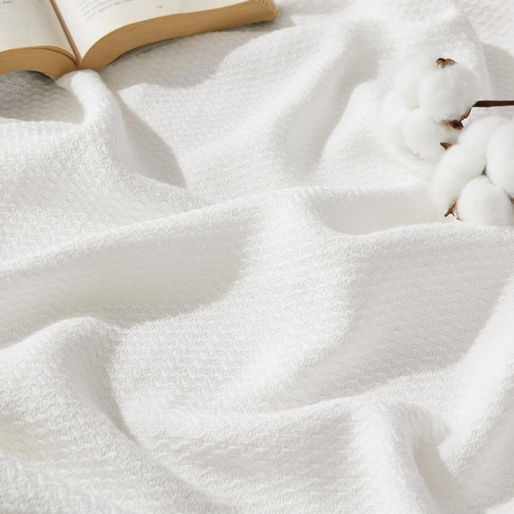 Bedsure GentleSoft 100% Cotton Blanket Queen Size for Bed - Cooling Breathable and Lightweight, Soft Cozy Textured Herringbone Woven Summer Blanket for Home Decor, Linen Beige, 90x90 inches