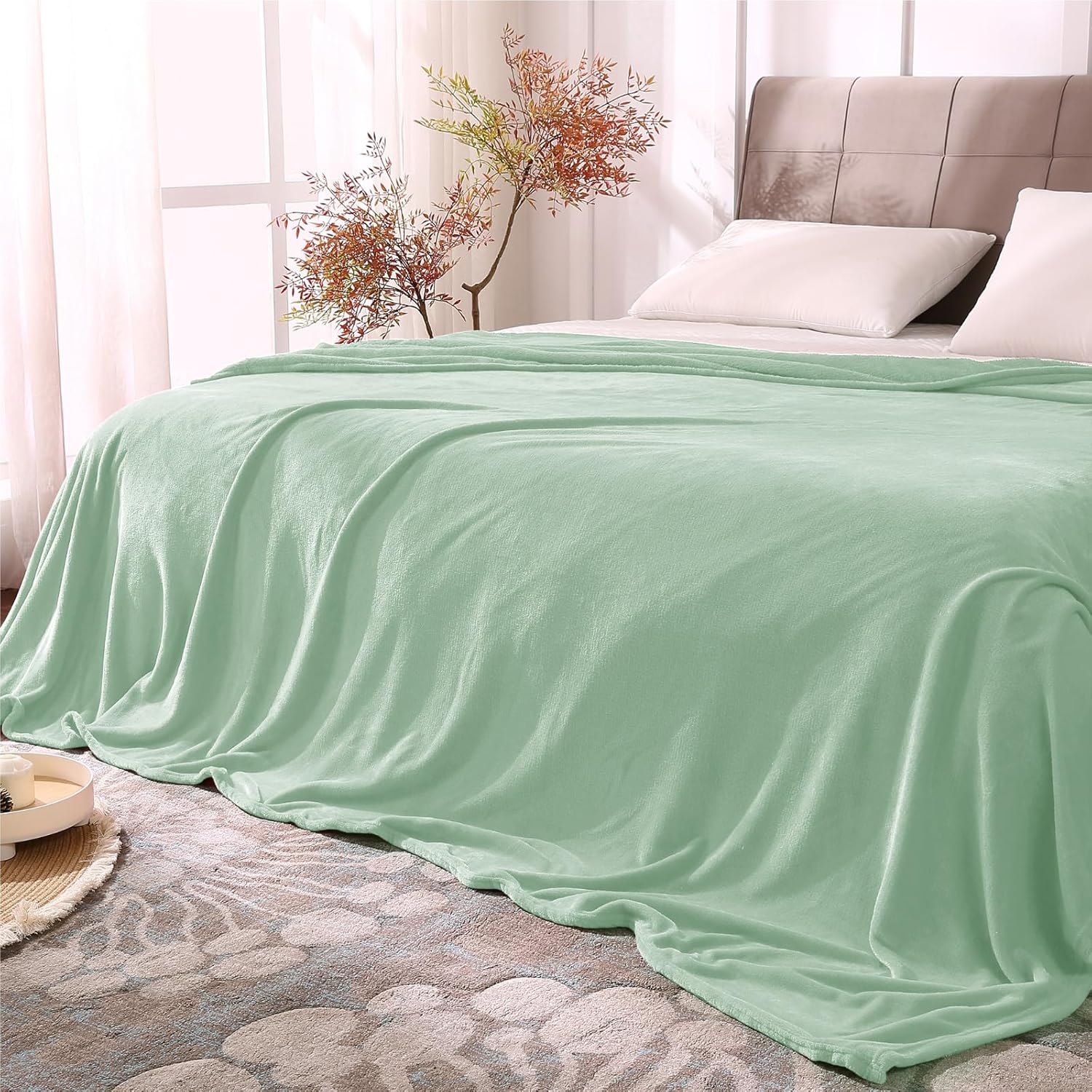 BEDELITE Fleece Blanket Black Throw Blankets for Couch & Bed, Luxury Plush Cozy Fuzzy Blanket 50x60 inches, Super Soft Warm Lightweight Throw Blanket for Travel Camping