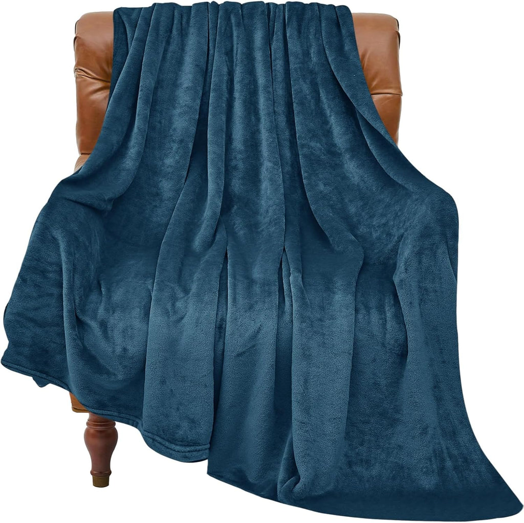 BEDELITE Fleece Blanket Black Throw Blankets for Couch & Bed, Luxury Plush Cozy Fuzzy Blanket 50x60 inches, Super Soft Warm Lightweight Throw Blanket for Travel Camping